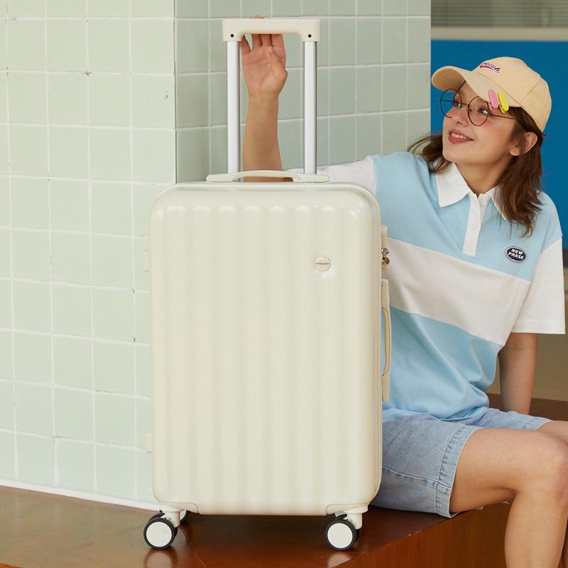 High-Quality Japanese Leather Suitcase: Durable and Stylish Trolley with Universal Wheels for Men and Women
