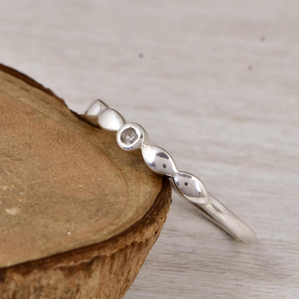 White Topaz Minimalist Ring – 925 Sterling Silver Dainty Stackable Ring – Delicate Beaded Band with Tiny Gemstone – Everyday Jewelry Gift