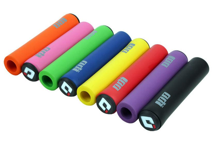 USA Silicone Grips: Ultra-light Shock Absorbing, Dirt-resistant Bike Handlebar Grips for Mountain and Road Bikes