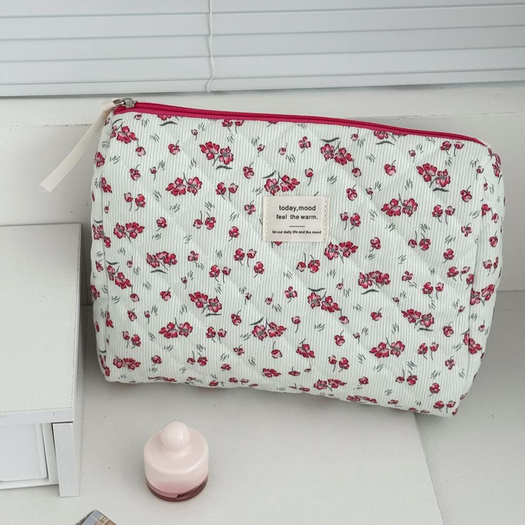 Cute Corduroy Heart Cosmetic Bags for Women Large Capacity Makeup Bag Travel Organizer
