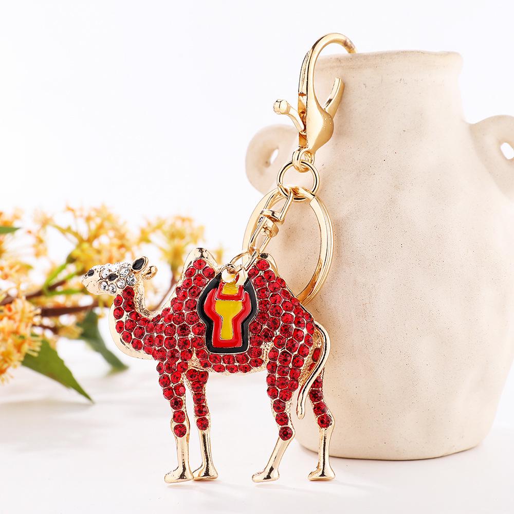 Strasskamel Nyckelring: Kreativt djurpendant för män och kvinnor
