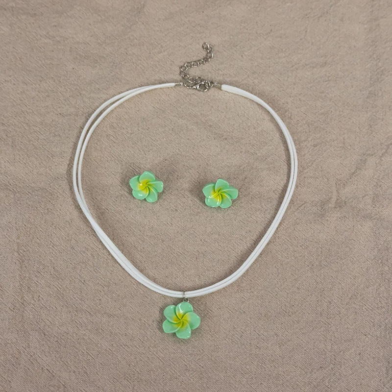Women Hawaiian Plumeria Stud Earrings Necklace Set Delicate Summer Flower Jewelry Beach Party Accessories