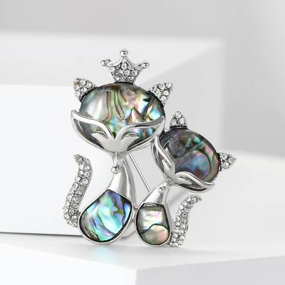 Wind Fashion Cat Alloy Shell Cat Brooch Creative Cute Ladies Suit Coat Corsage Accessories Pin