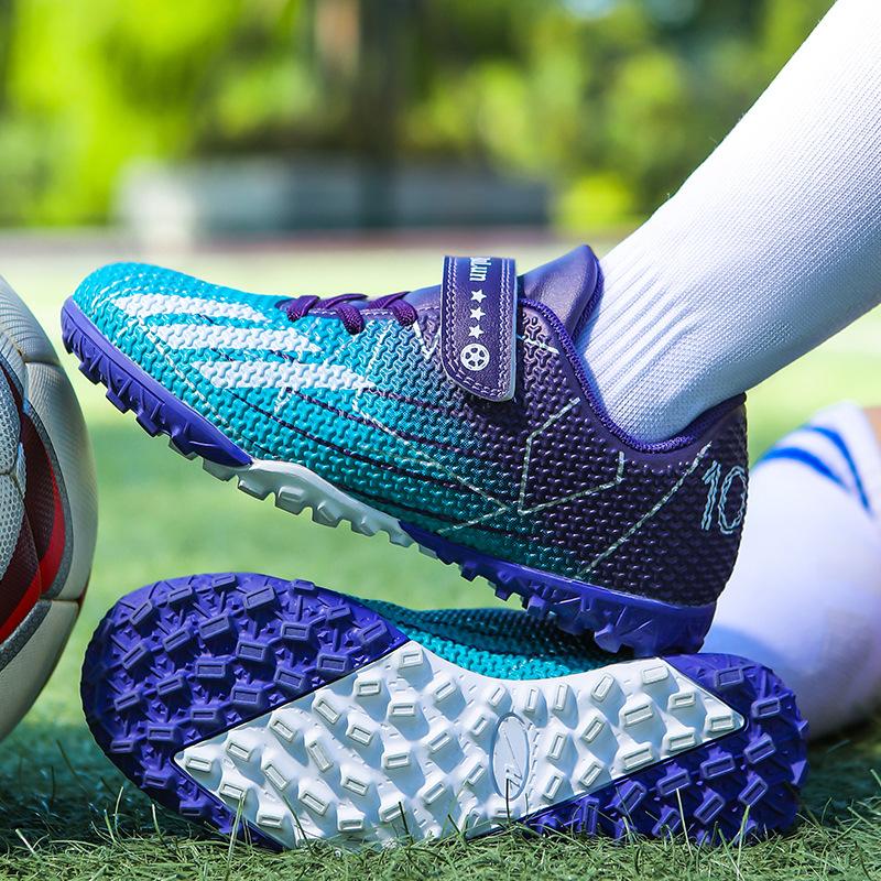 Foreign trade children's football shoes men's and women's sports football shoes broken nails primary school students indoor football game training sho