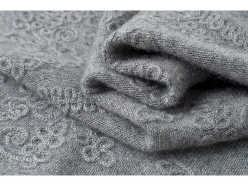 100% Pure Cashmere Hand-Crocheted Versatile Crew Neck Sweater