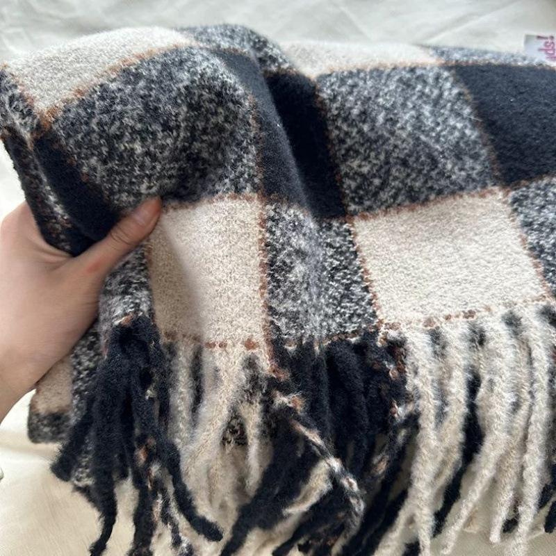 Neuer Temperament Koreanischer Stil Weiß Blau Karierter Schal Damen Winter Warm Imitation Kaschmir Quaste Schal