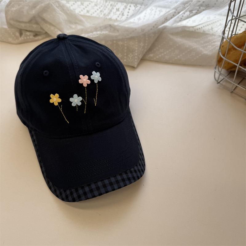 Small Fresh Flower Plaid Wide Brim Cap Summer Women's Versatile Sunshade Show Face Small Baseball Hat Tide