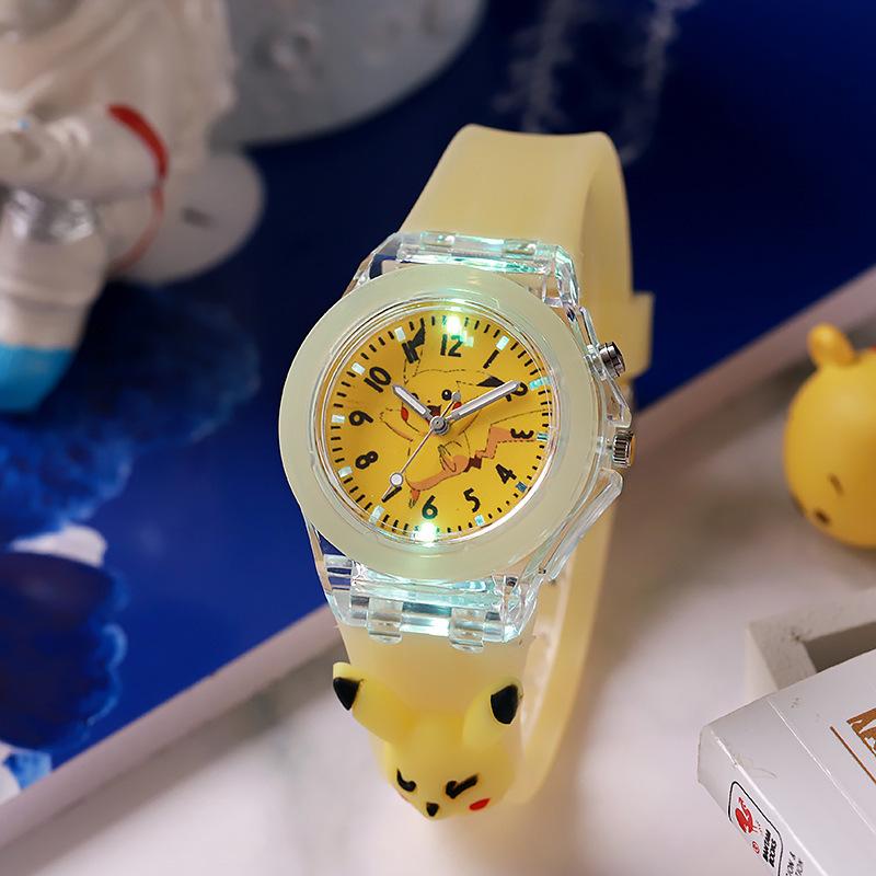 Marvel Cartoon Glow-in-the-Dark Silicone Quartz Watch for Kids and Students