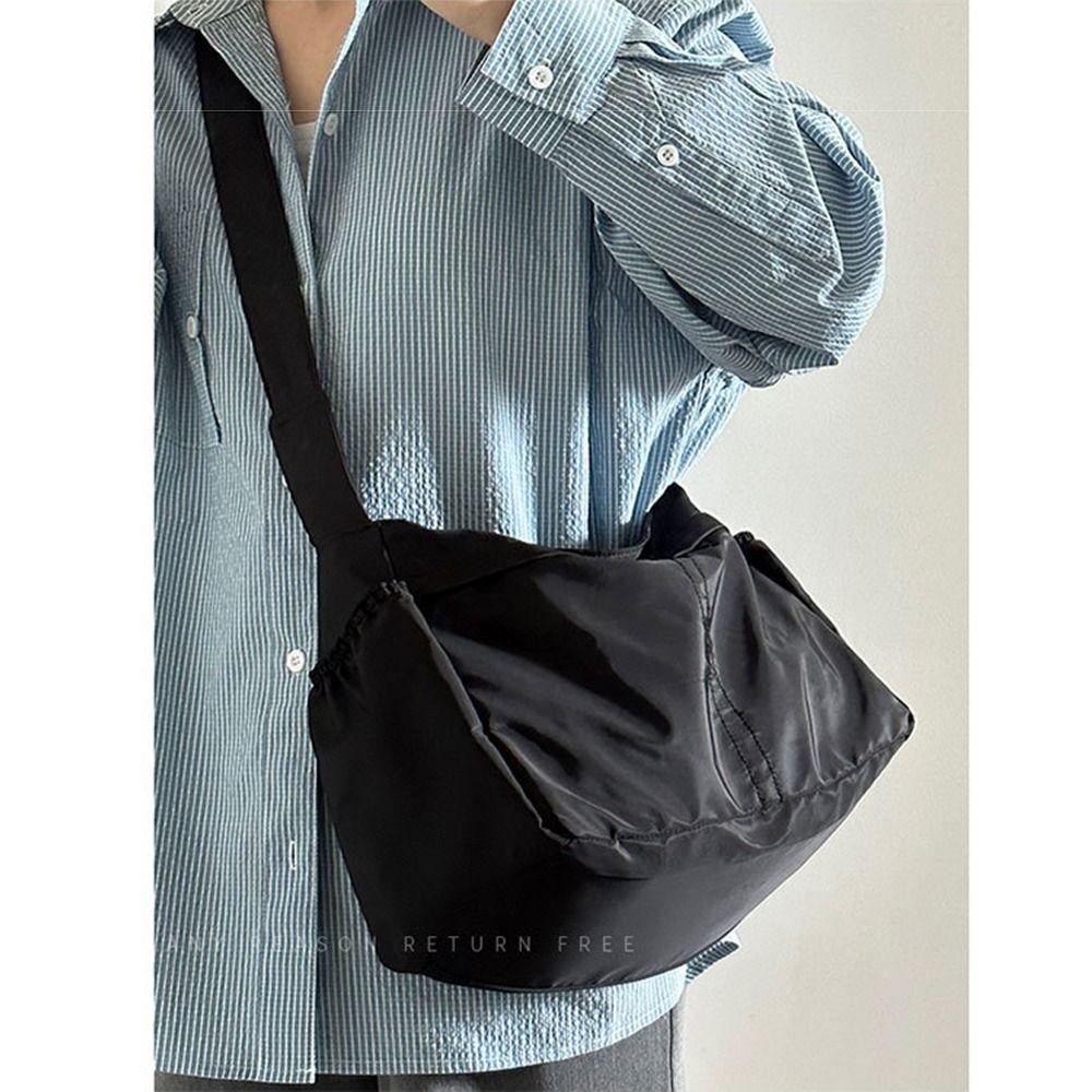 Adjustable Casual Shoulder Bag Solid Color Sports Messenger Bag Nylon Tote Bag  Commuting