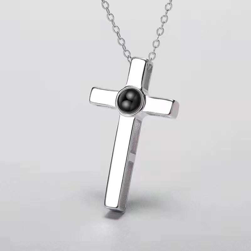 Multilingual Projection Necklace: Customizable Titanium Steel, Non-Fading, with Color Photo Engravings