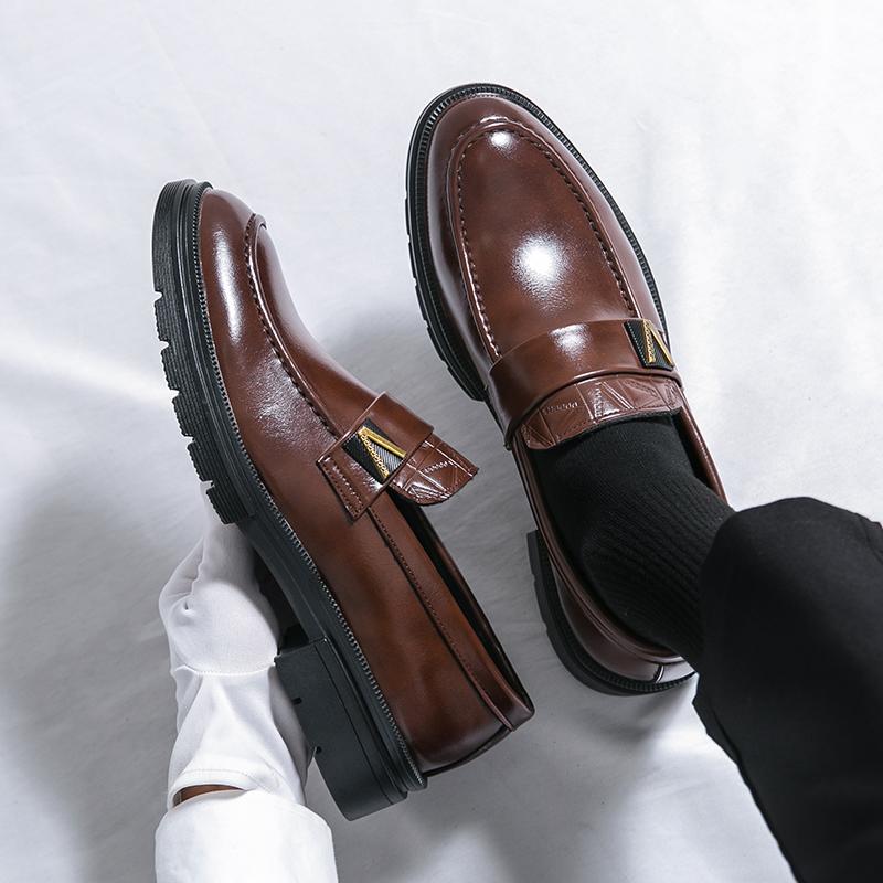 Scarpe casual da lavoro in pelle per uomo, mocassini slip-on neri, scarpe eleganti da uomo, scarpe brogue in pelle stile britannico, formali, da uomo