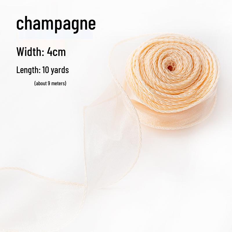 Minimalistischer Tulpen-Kuchenaufsatz mit frischen Blumen und Band für den Muttertag oder Geburtstag