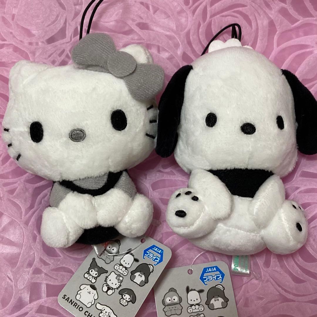Sanrio mascot Hello Kitty Pochacco 2-piece set monotone