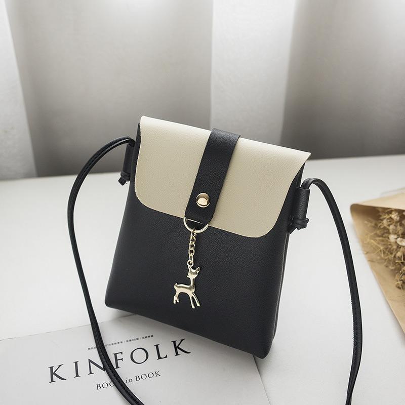 Delivery of new women's bags Korean version deer pendant women's shoulder oblique span bag Pinduoduo popular source
