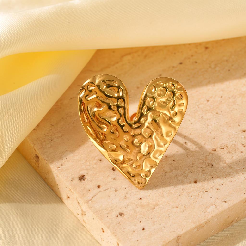 Elegantes 18K Gold Platinierte Titanstahl Herz Ring & Edelstahl Armband Set für Damen