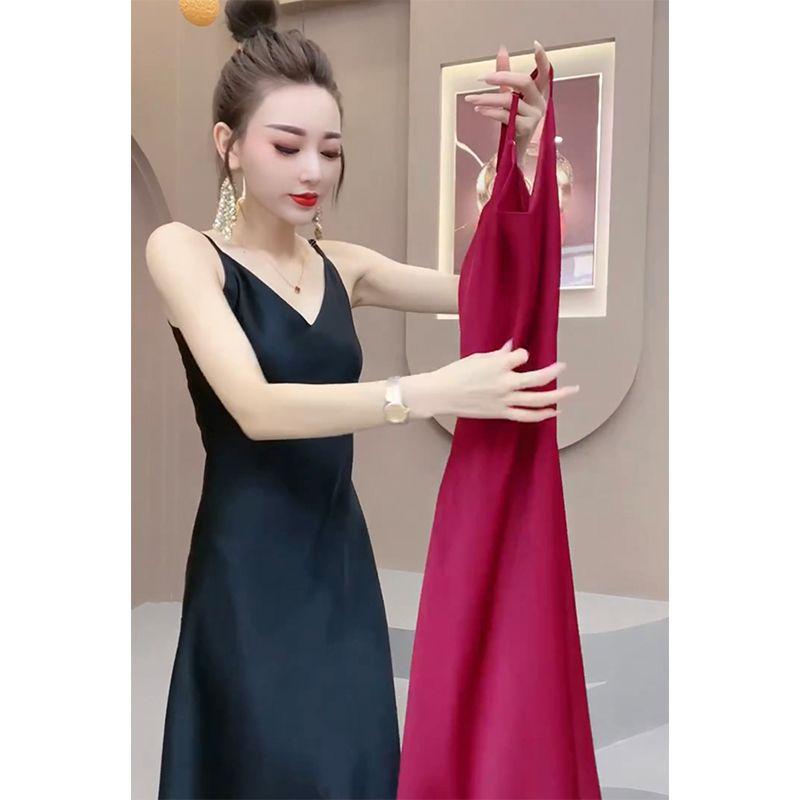 2026 Sommer Französischer Stil Schlankmachendes Trägerkleid - Einfarbig, Drapierung Design für Damen