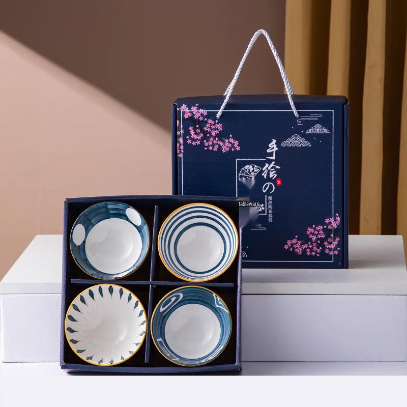 Chinese Blue and White Porcelain Bowl Gift Set