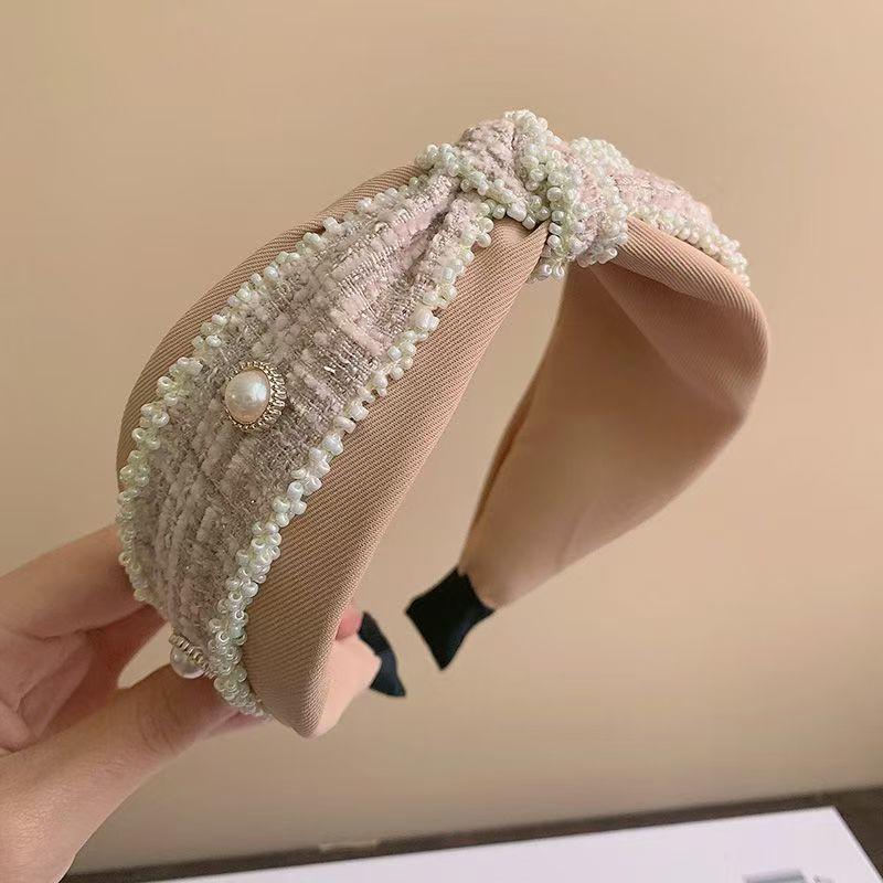 Luxurious Wide-Brimmed Headband for Women - Top Knot Design, Perfect for Autumn/Winter