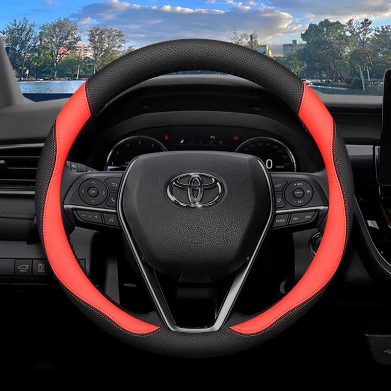 Toyota Highlander Nappa Leather Steering Wheel Cover: Breathable, Anti-Slip, Ultra-Thin for 2009-2026 Models.