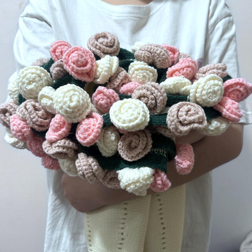 

Knitted Blanket Handmade Crochet Rose Bouquet Throw Round Floral Blanket for Couch Chair Decoration Lightweight for Office Nap diameter 80cm різнокольоровий