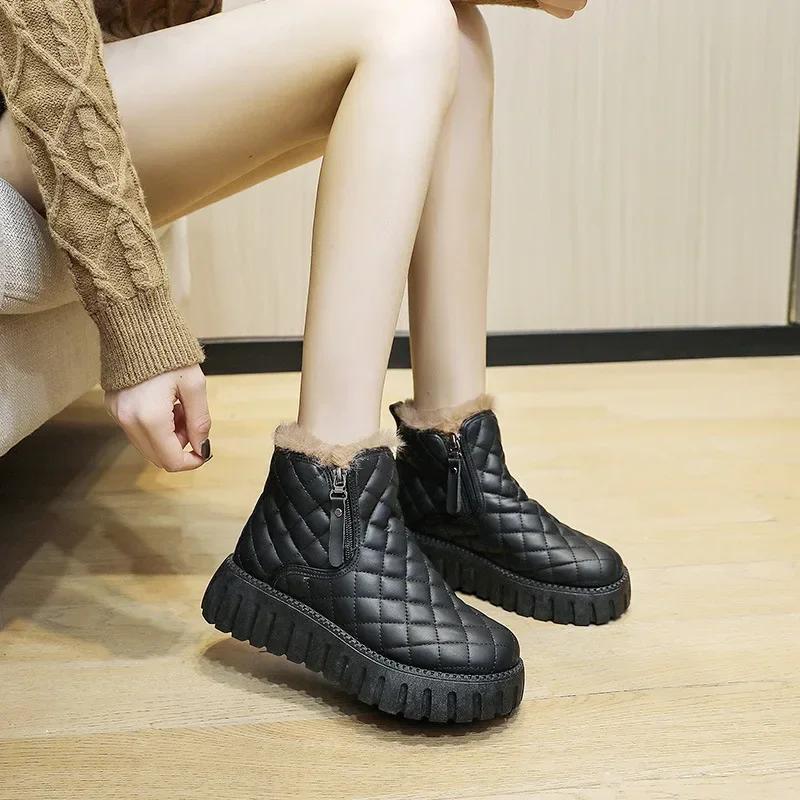 Fashion Women's Winter 2024 Velvet Warm Cotton Boots Thick Bottom Comfortable Side Zipper Cotton Shoes Outdoor Non Slip Snow Boots