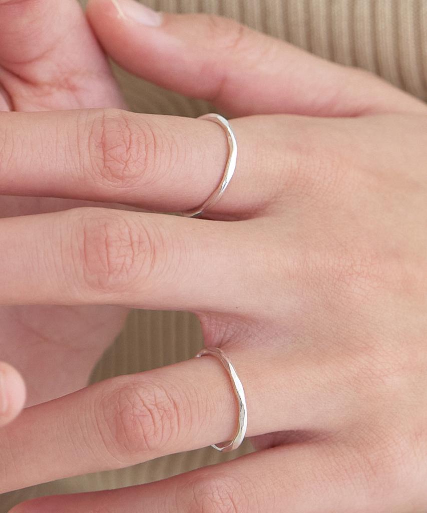 Byweekend Slim Shine Ring
