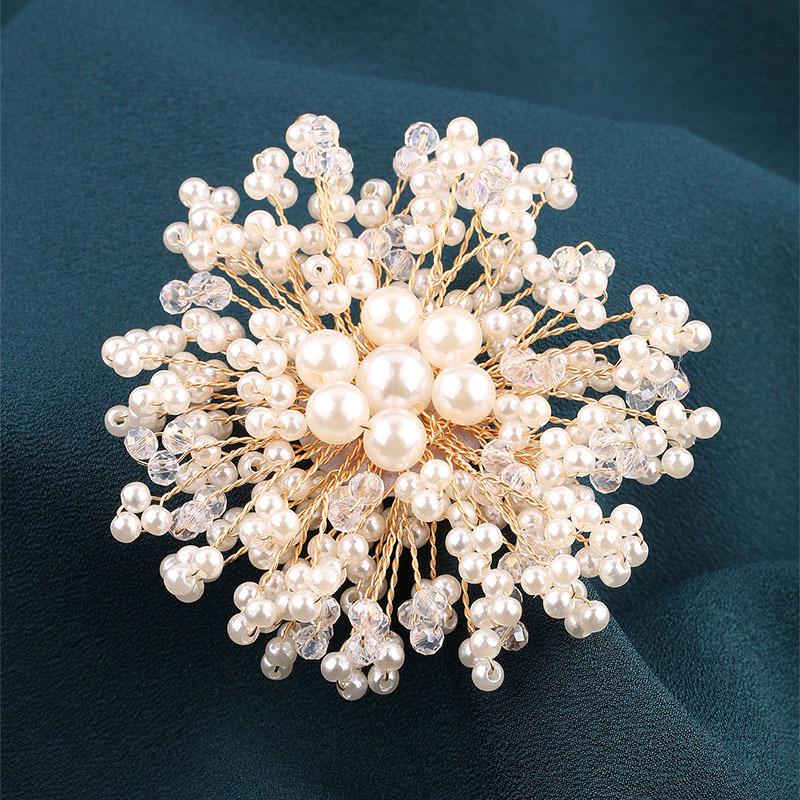 Elegant Pearl Snowflake Brooch: Luxurious Women s Corsage Pin Accessory