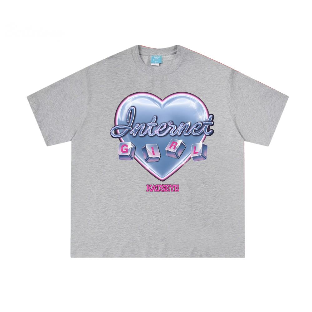

KATSEYE Internet Girl 2026 Song T-Shirt Girl Group New Summer Korean Style 100%Cotton HighQuality TOPS O-neck Comfortable Anime T-shirt Couples attire XL сірий колір