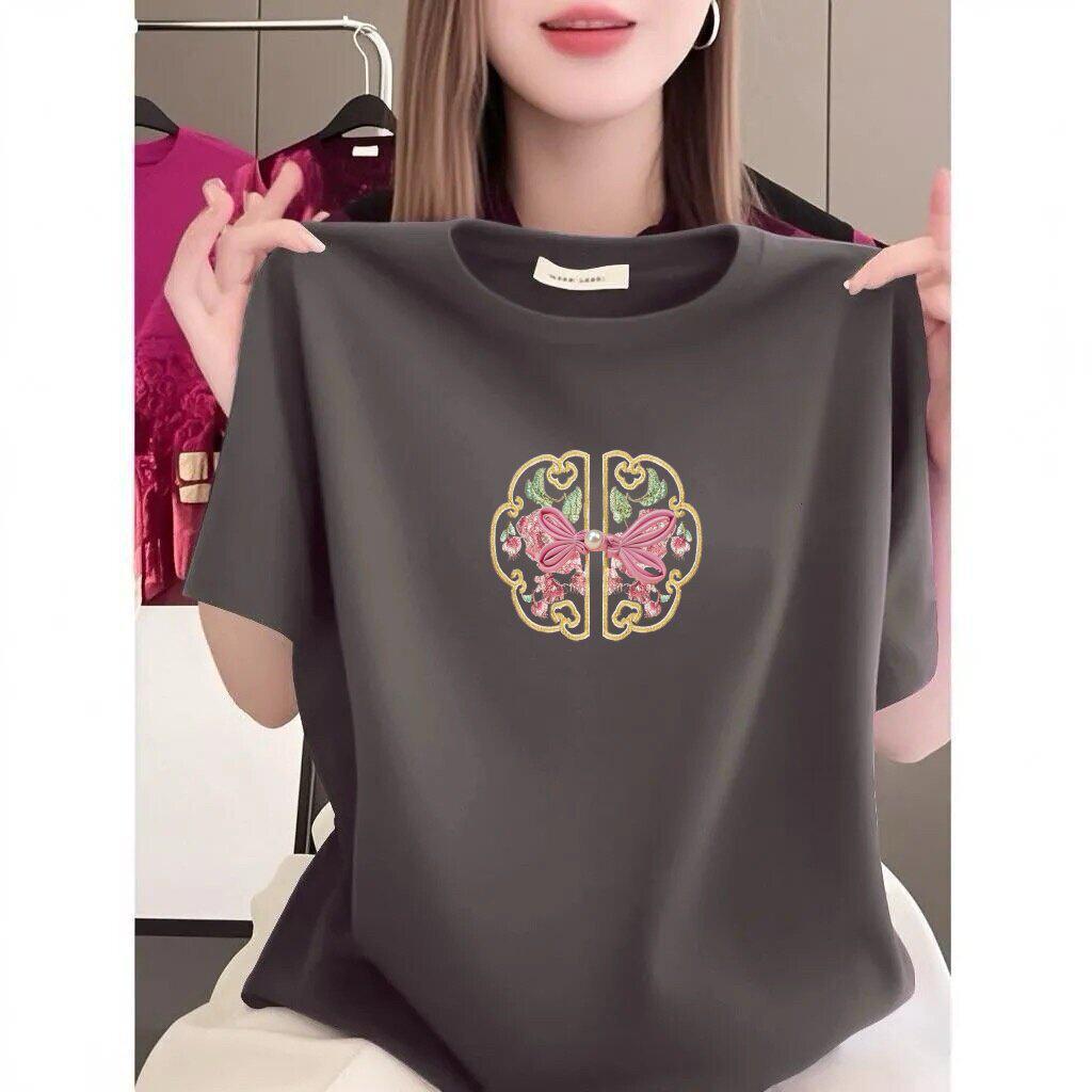 Chinese Embroidery Short Sleeve T-shirt - Women's Plus Size, Slim Fit, Stylish and Loose.