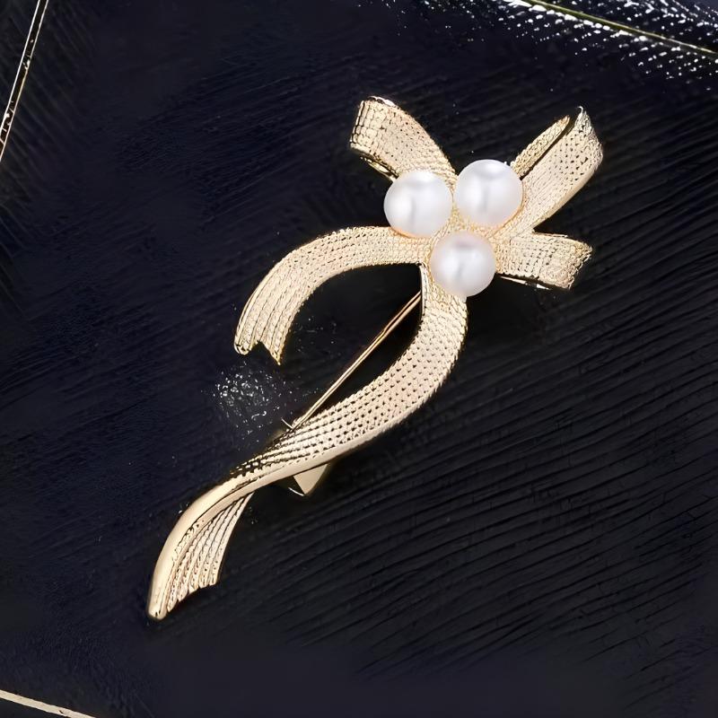 Ribbon Pearl Brooch, High-end Women's Light Luxury, Versatile, Unique Brooch, Niche Design, Anti-glare Clasp Pin