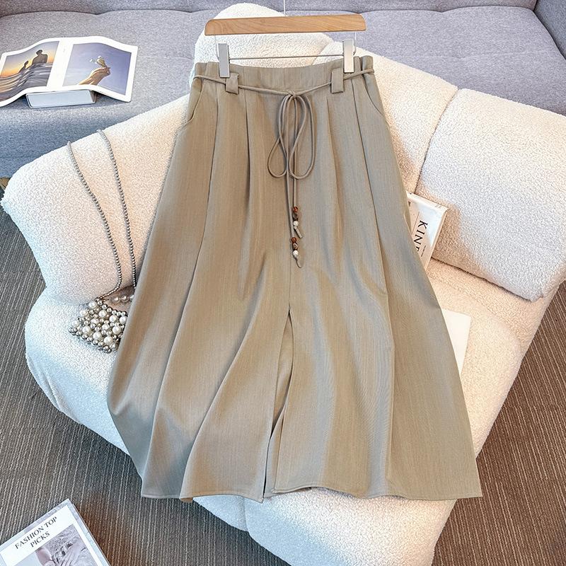 A New Stylish V-neck Suit Jacket and Skirt Set for Plus-size Women's Clothing In Spring and Autumn