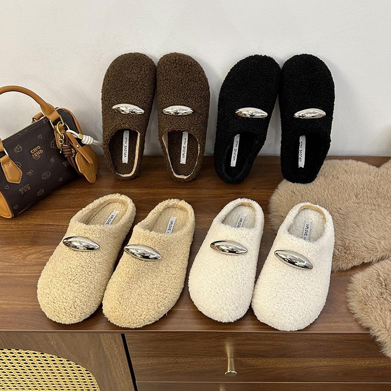 Internet celebrity cotton slippers women wear 2025 winter small fragrant wind gentle fairy velvet one pedal cotton shoes woman