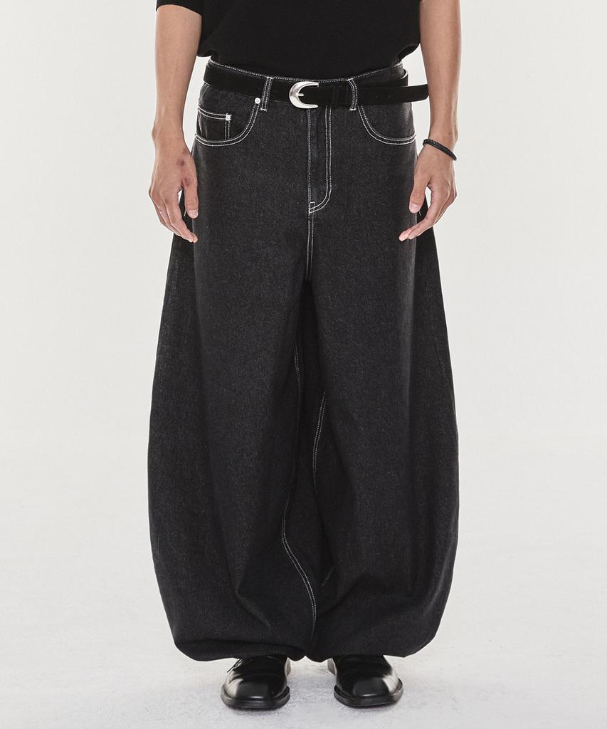 Gicheol Light Cotton Balloon Fit Denim Pants (Black)