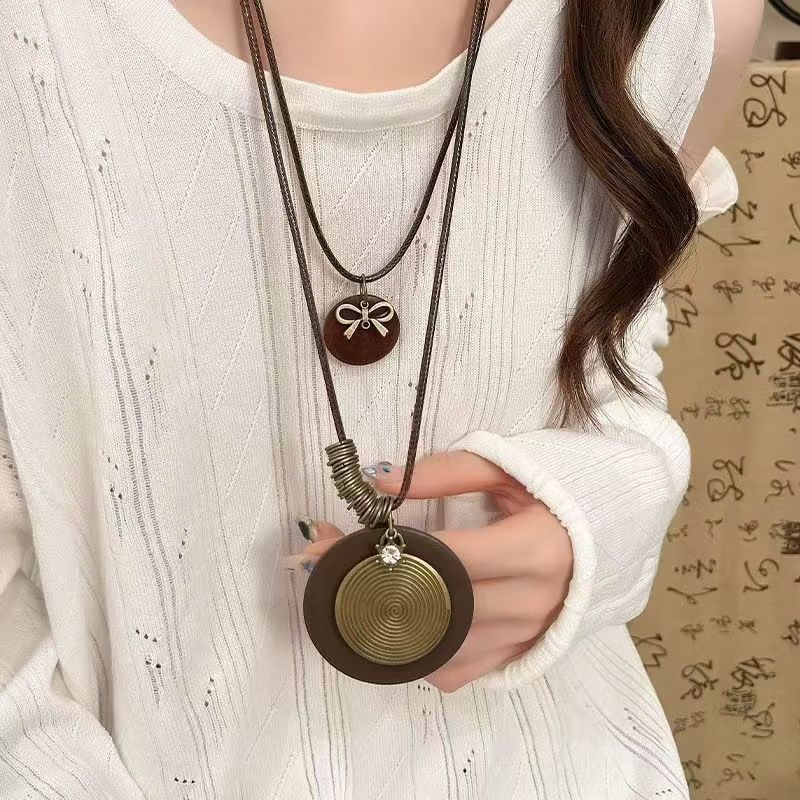 Retro New Chinese Zen Pendant Necklace Wooden Simple Bohemian National Style Long Antique Necklace Accessories