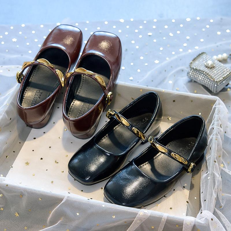 Dziecięce buty księżniczki na wysokim obcasie2026Nowe skórzane buty dziecięce na wiosnę i jesień dla małych dziewczynek, modne buty wizytowe Mary Jane