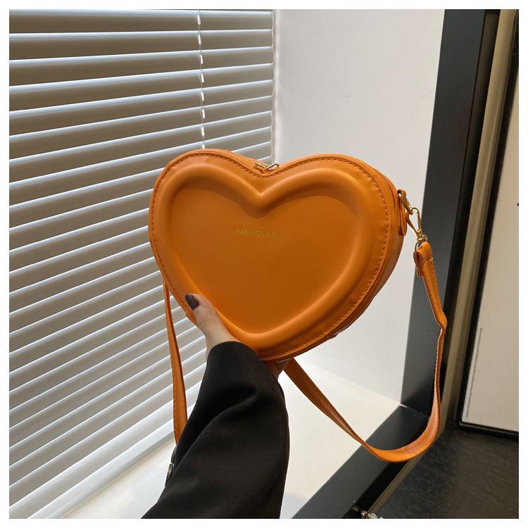 Women's 2024 Heart-Shaped Crossbody Bag - Trendy, Cute, Mini Shoulder Bag for Girls