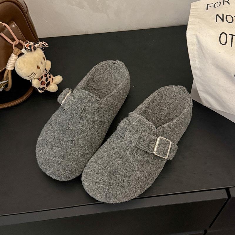 The inner height is increased, the woolen Birkenstocks are half-towed, and the women wear the new autumn and winter velvet one-pedal lazy cotton
