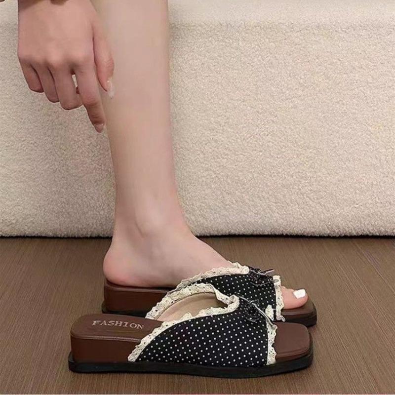 

Anti-slip Shoes, Flip-flops, Women s Outerwear Style New Shoes, Thick Sole 40 чорний
