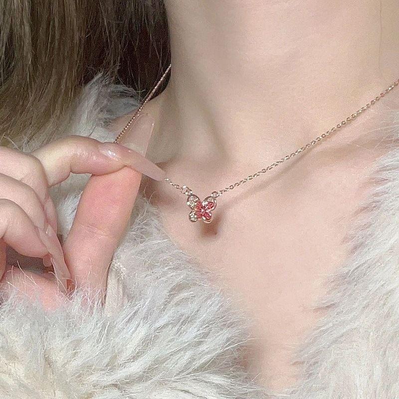 Filigree Butterfly Necklace Ins Student Niche Premium Versatile Design Temperament Clavicle Pendant Female