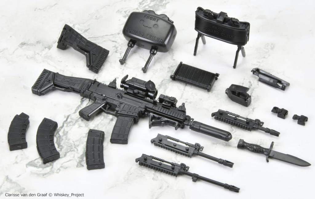 Tomytec Little Armory x Whiskey Project LAL07 BREN2 Type Whiskey Project Scale Unpainted Assembly Runner Kit 337065 .ver 1/12