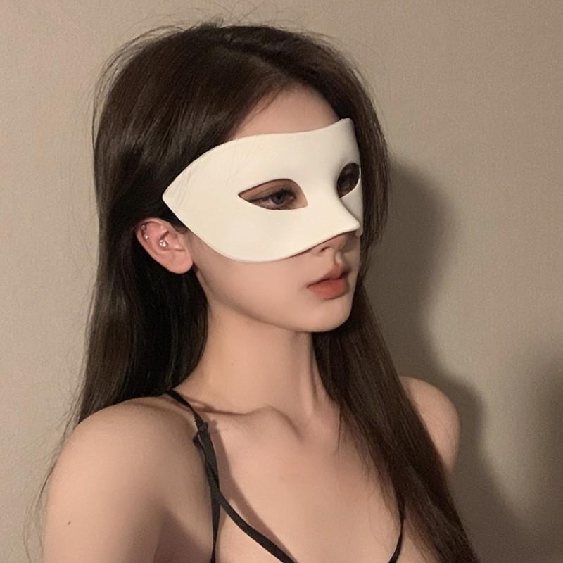 

Masquerade Ball Mask Elegant Design Lightweight Comfortable Fit Suitable for Costume Parties and Themed Events with Adjustable Strap One Size