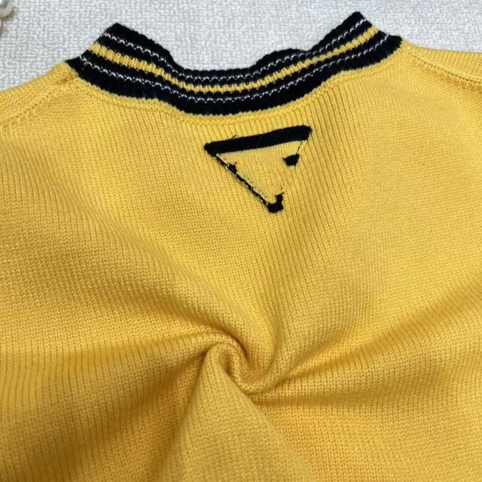 European Style Color Block Round Neck Knit Top - Summer 2026 Collection, Short Sleeve, Versatile, Age-Reducing Casual Wear
