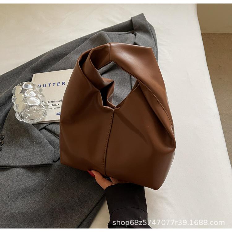 Lazy wind casual cloud bag commuter style women's bag 2025 spring and summer new trend personality simple handbag bag for women