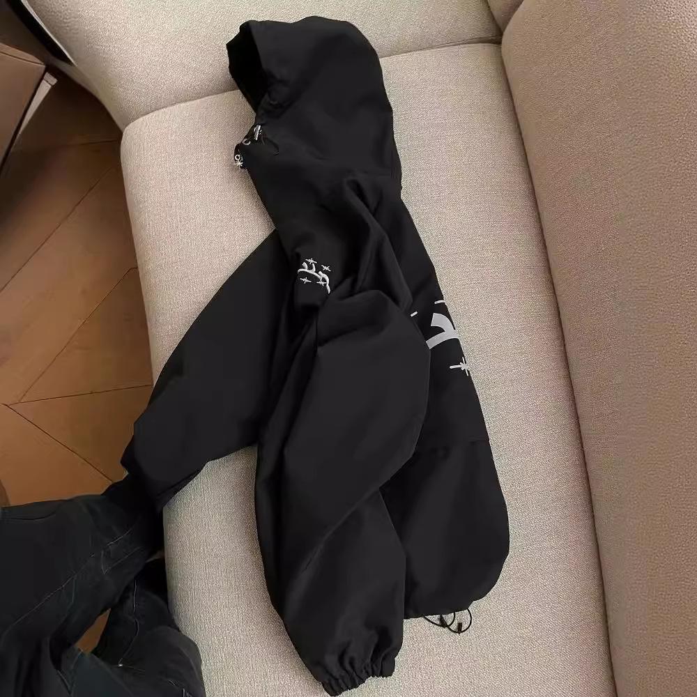 Corta-vento com Capuz e Zíper 2099 Tide Street Color Block Bordado