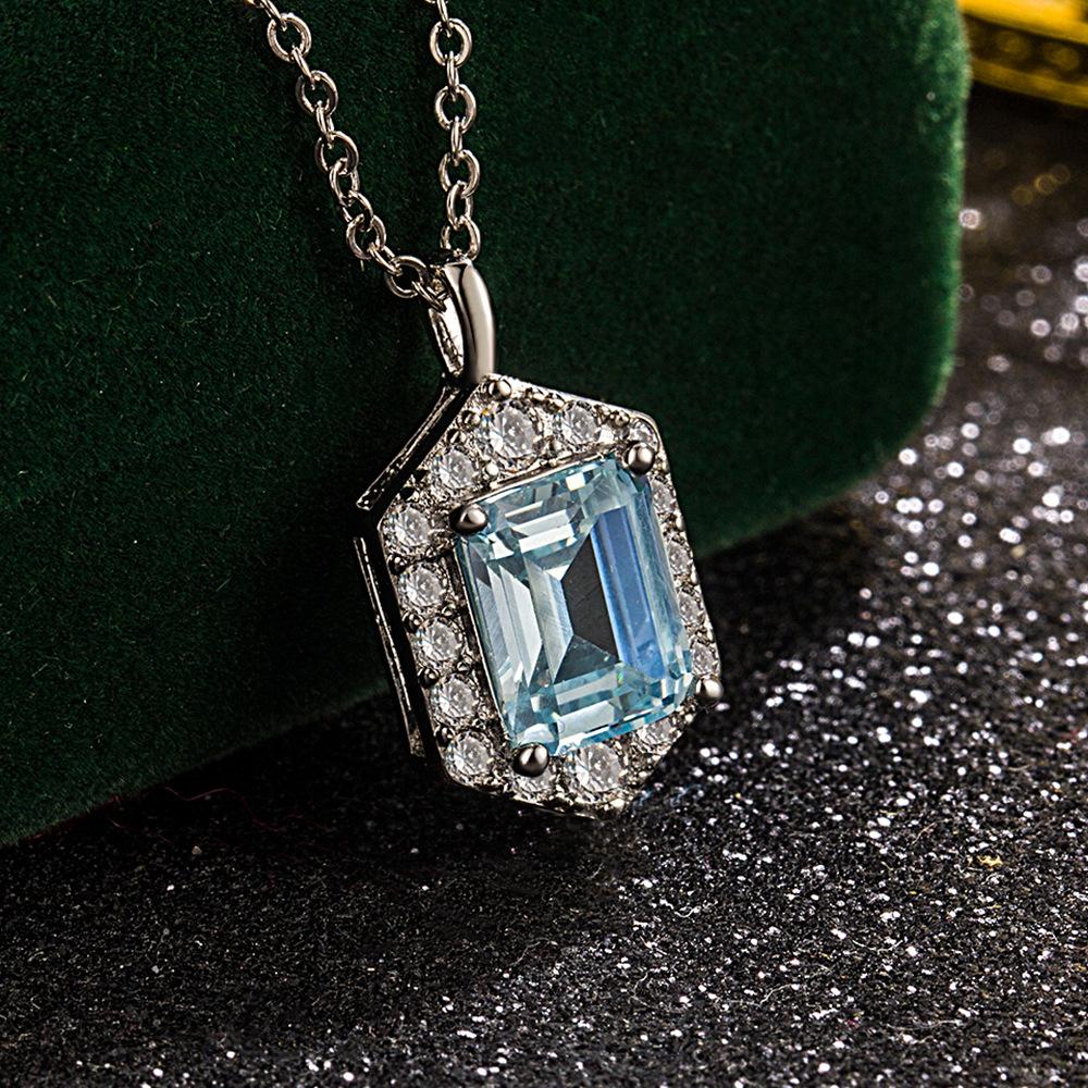 

Ladies Elegant Star Zircon Pearl Pendant Necklaces one size