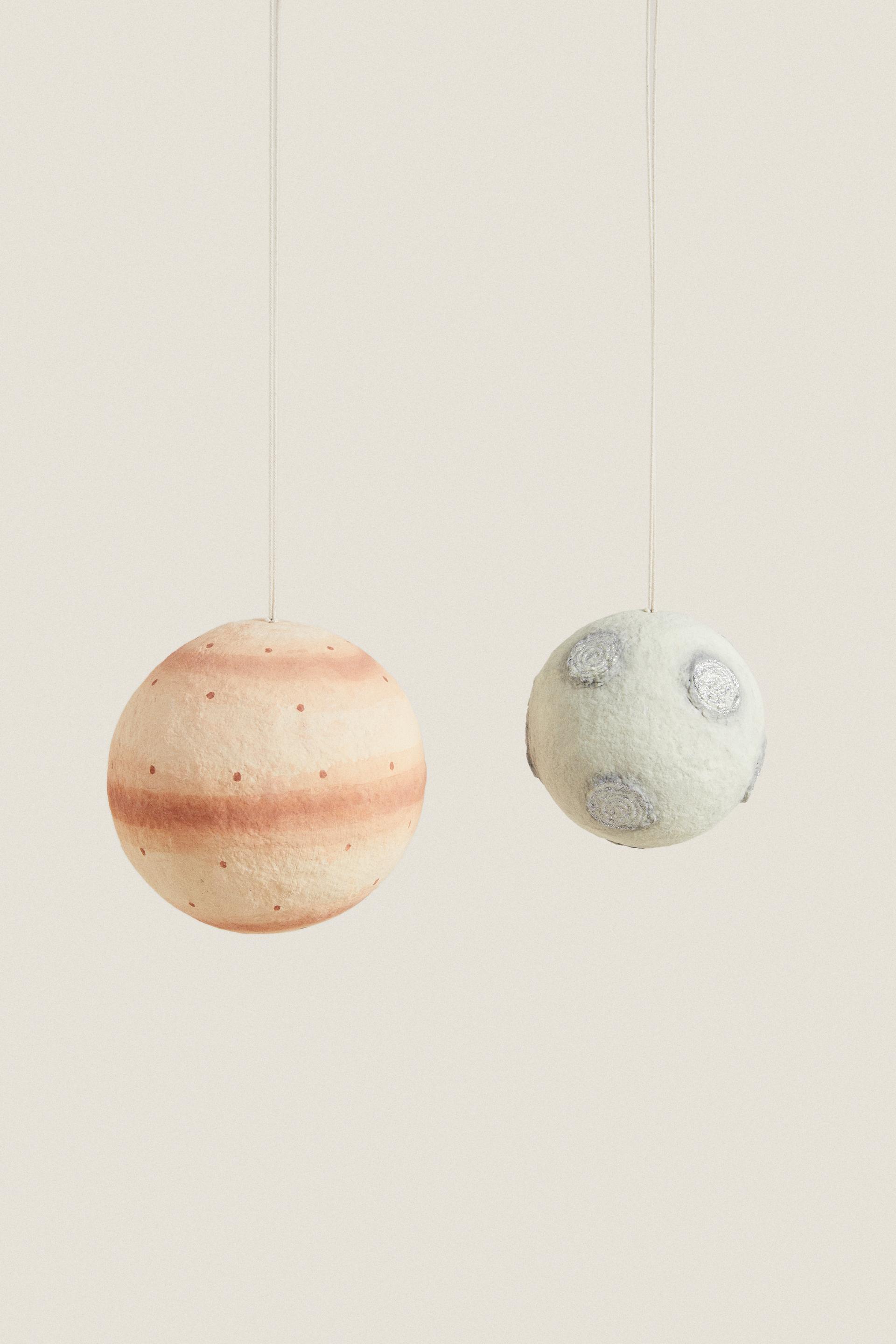 

БУМАЖНЫЕ ПЛАНЕТЫ (КОМПЛЕКТ 2)