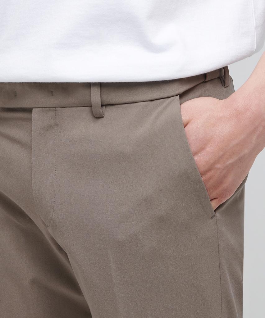 MUSINSA STANDARD Lightweight Skinny Hidden Elastic Waist Crop Slacks [Dusty Beige]