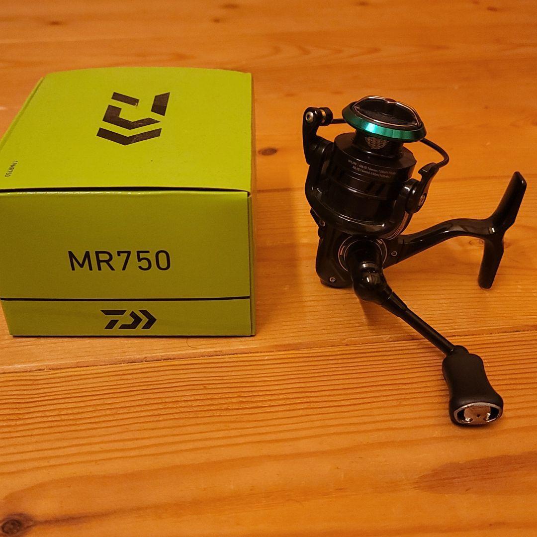 

Рыболовная катушка Daiwa MR 750 Спиннинговая 2019 года Легкая Катушка для морской и пресноводной рыбалки чёрный