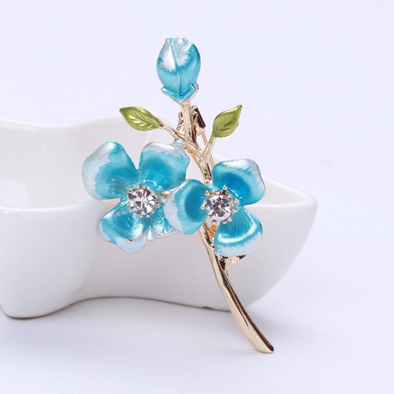 Retro Colors Plum Brooches Pin Alloy Metal Collar For Girls Flower Brooches Woman Mother Day Souvenir GiftRetro Jewelry