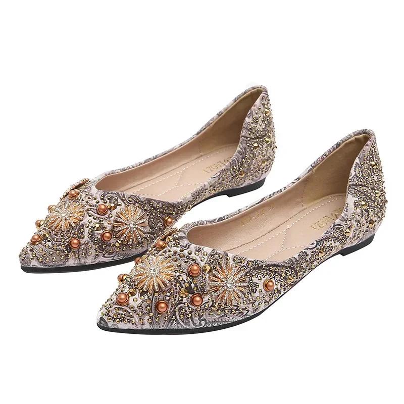 Pointed Toe Women Flat Rhinestones Loafers Autumn Rivets Classic Ladie Flats Shoes Women's Ballet Flats Soft Boat Shoes 2024